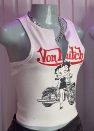 ALGT111-Graphic V-Neck Crop Tank