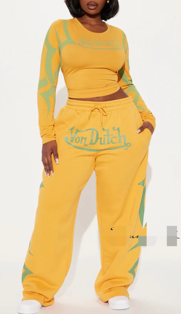 ALES300-Graphic Print Fitted Top & Jogger Set