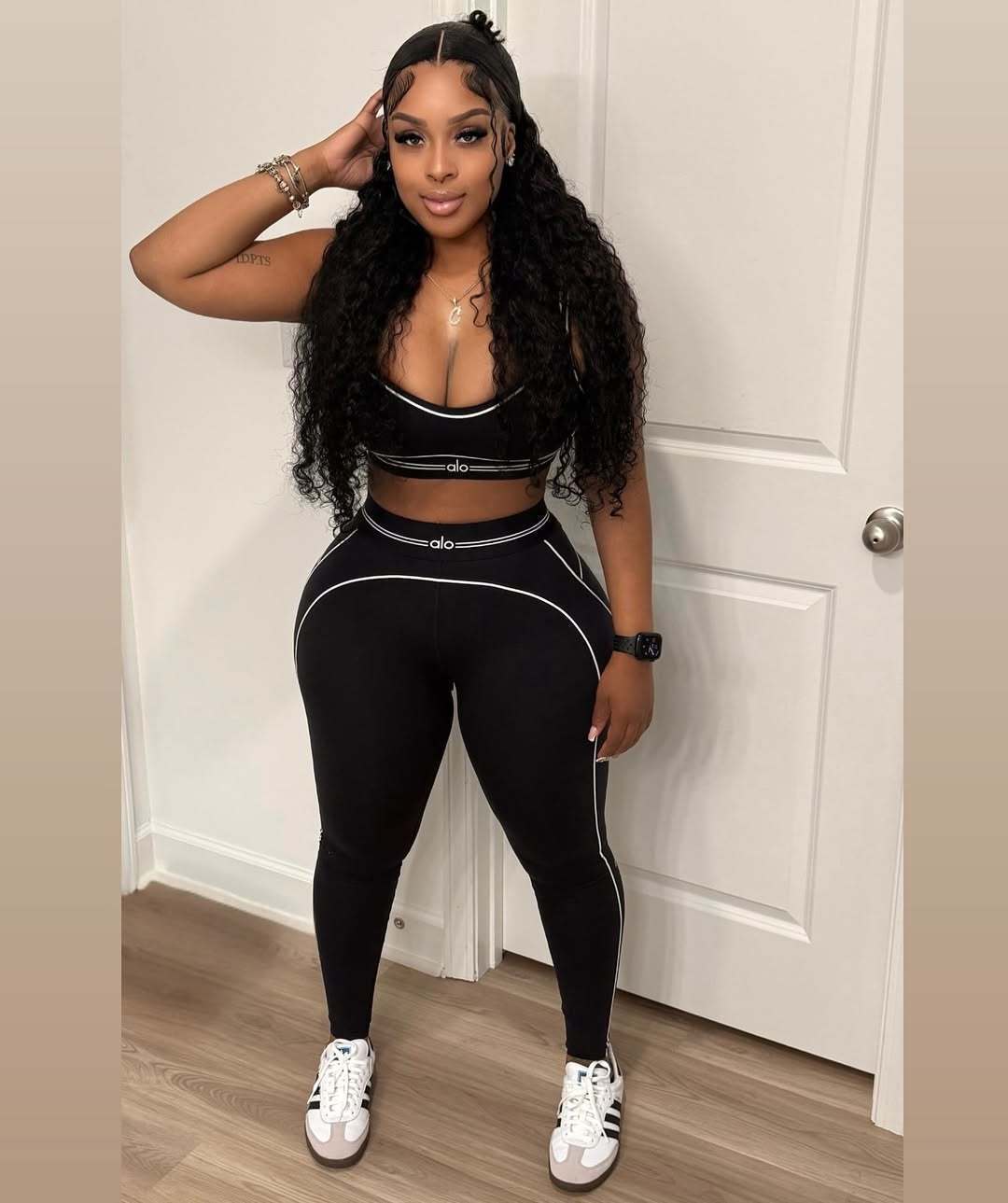 AL026-2 Pieces Tracksuit Set