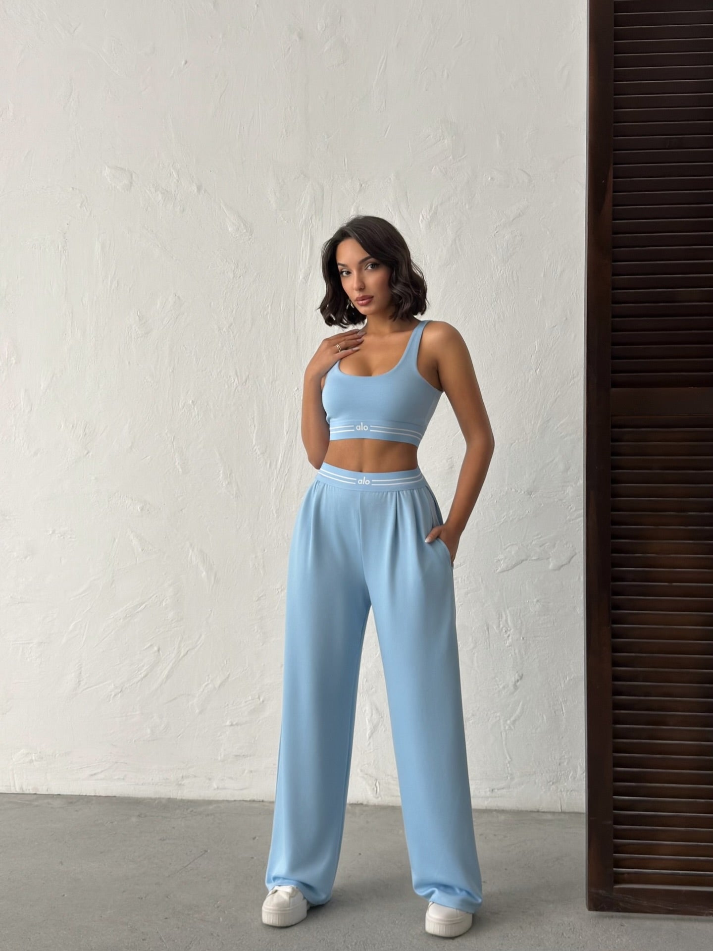 AL048-2 Pieces Set(With built-in chest pads)