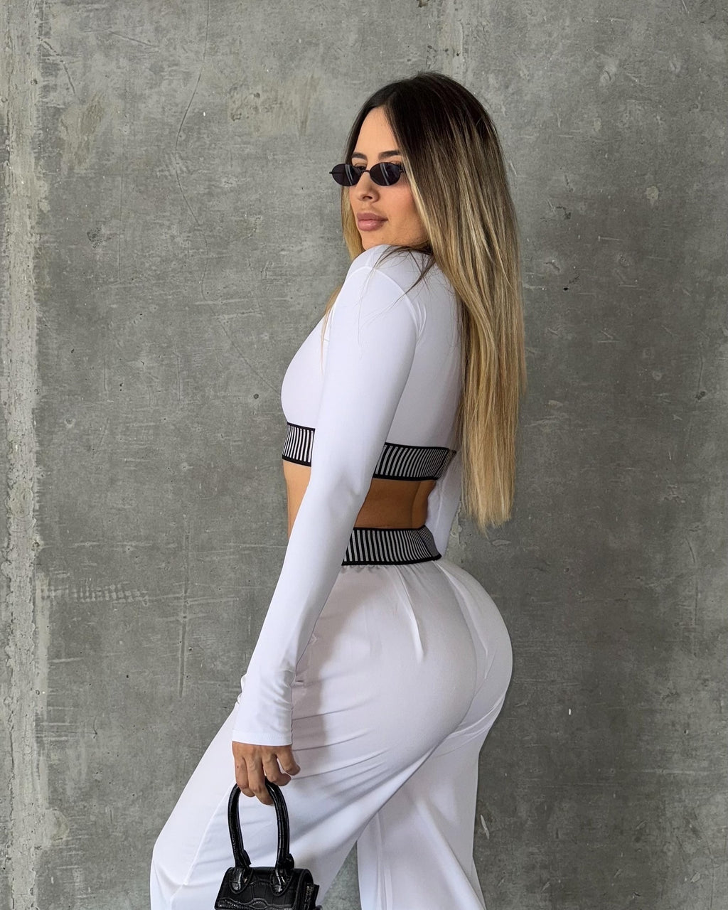 AL044-Long Sleeve Crop Top And Wide Leg Pants Set