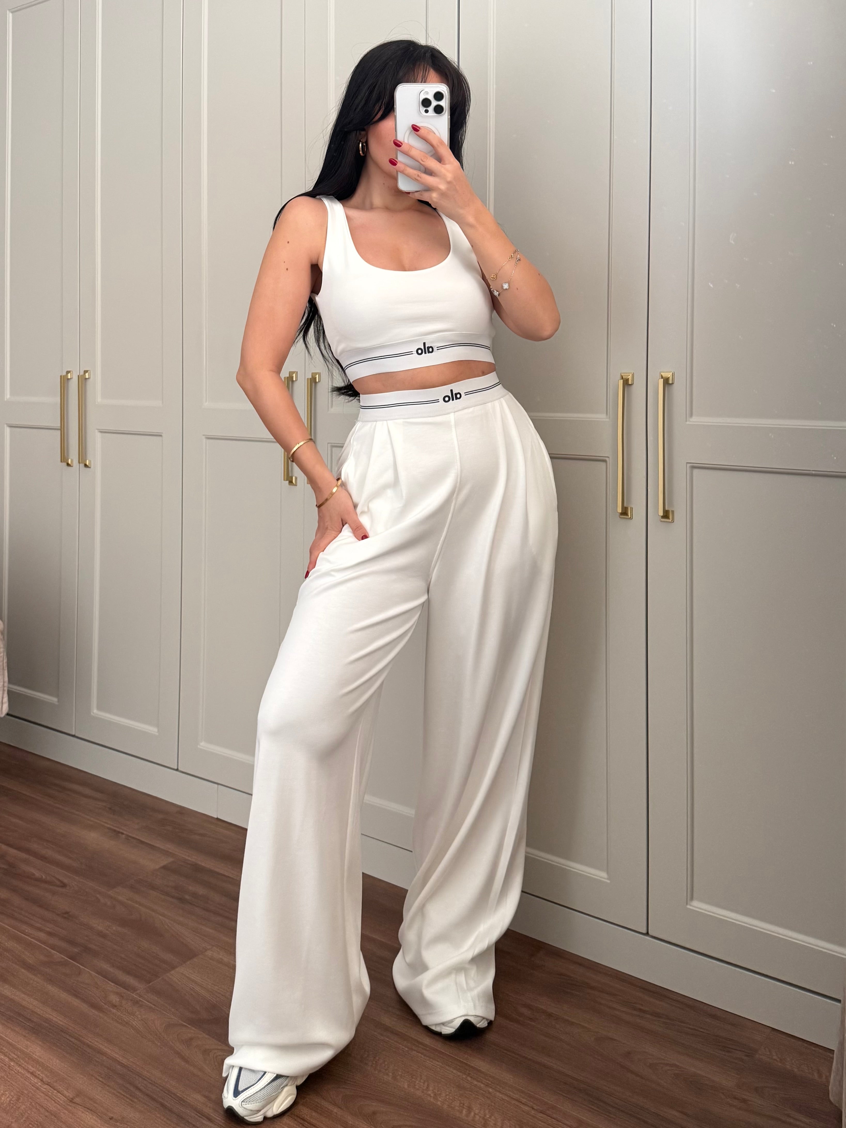 AL048-2 Pieces Set(With built-in chest pads)